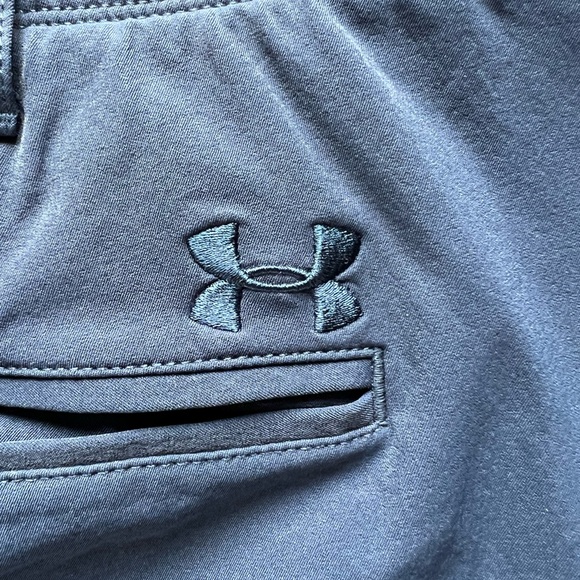Mens 40/30 navy Under Armour pants - Picture 5 of 6